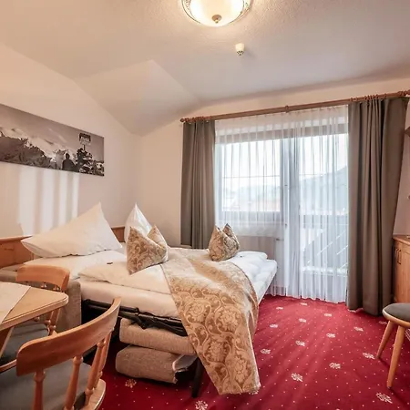 Ederfeld Apartmanhotel 4*